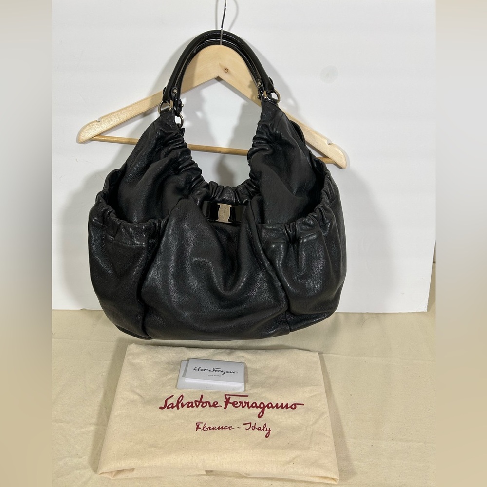Salvatore Ferragamo Nero Lamb Leather bag